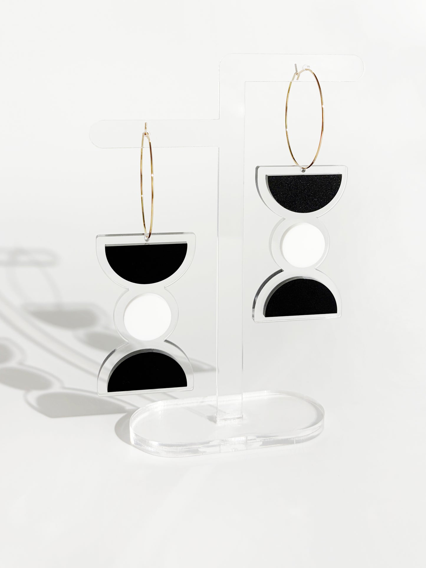 FLOATFORM Large Earrings | Gold or Silver