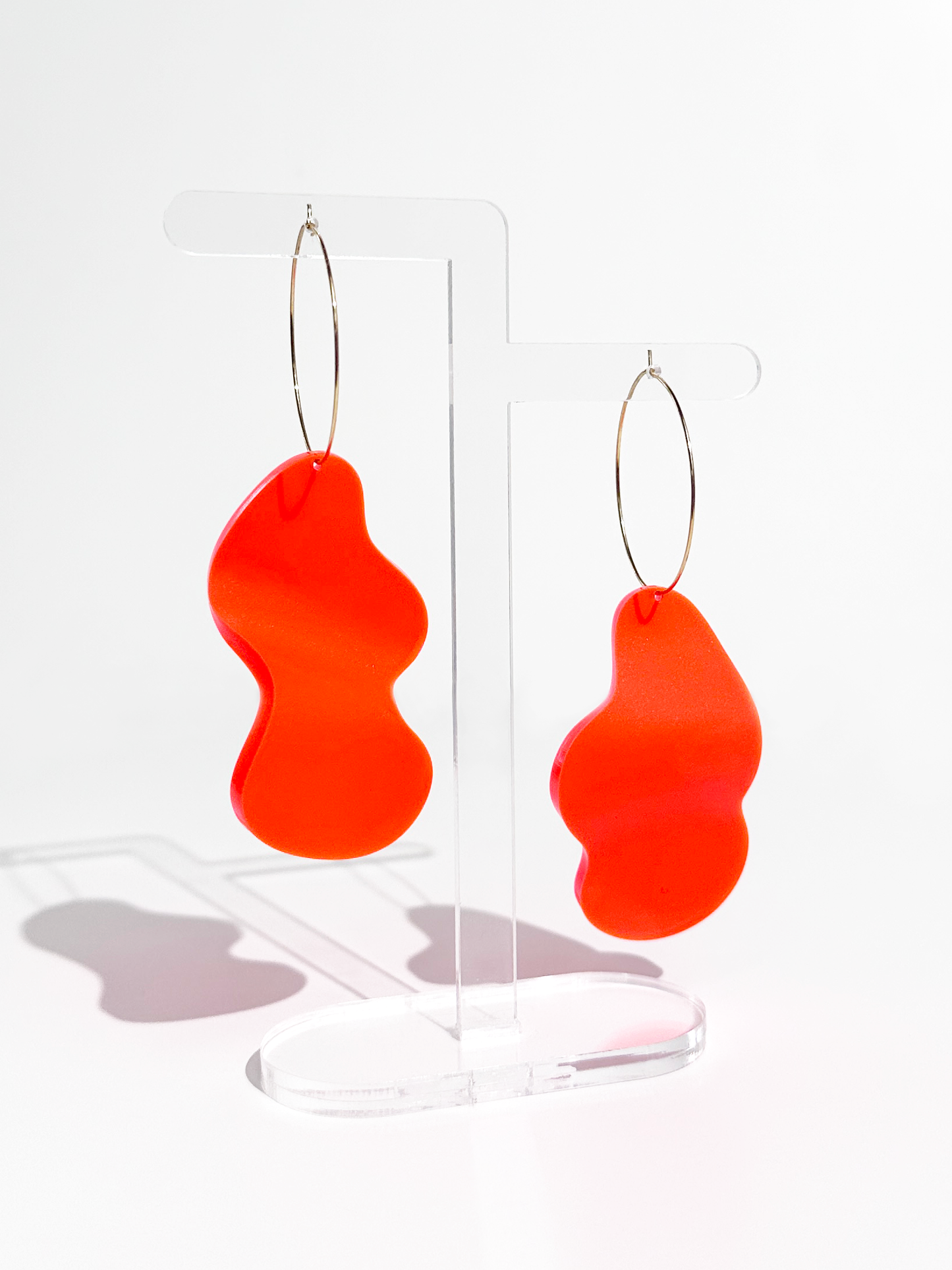 Asymmetric Frosted Wave Hoops